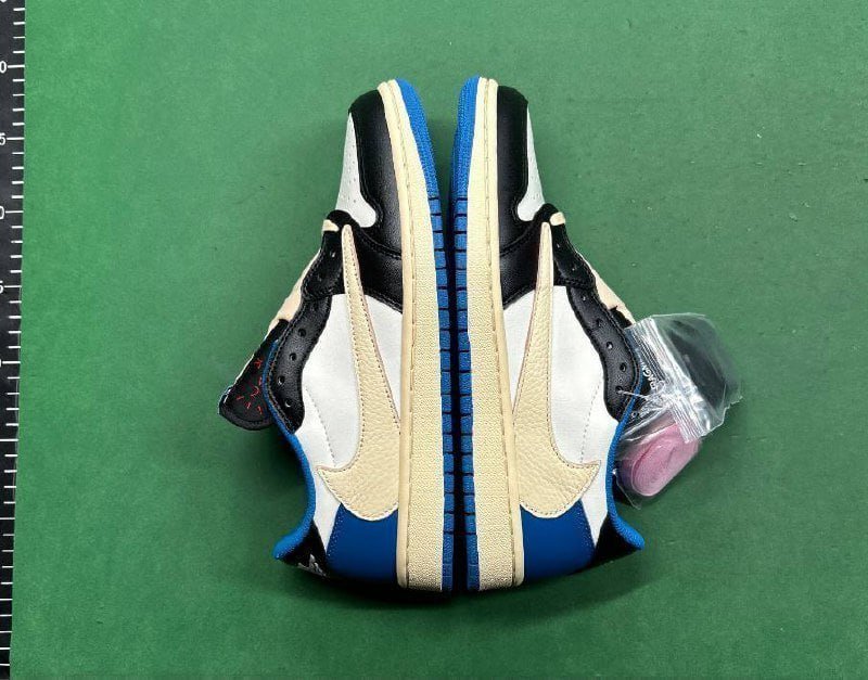 Nike air Jordan 1（low）