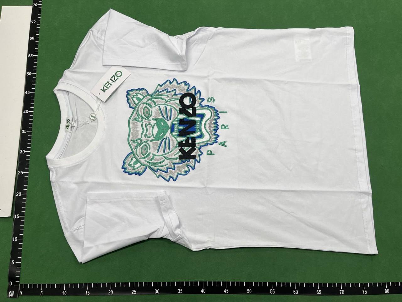 Kenzo T-shirt (40+)