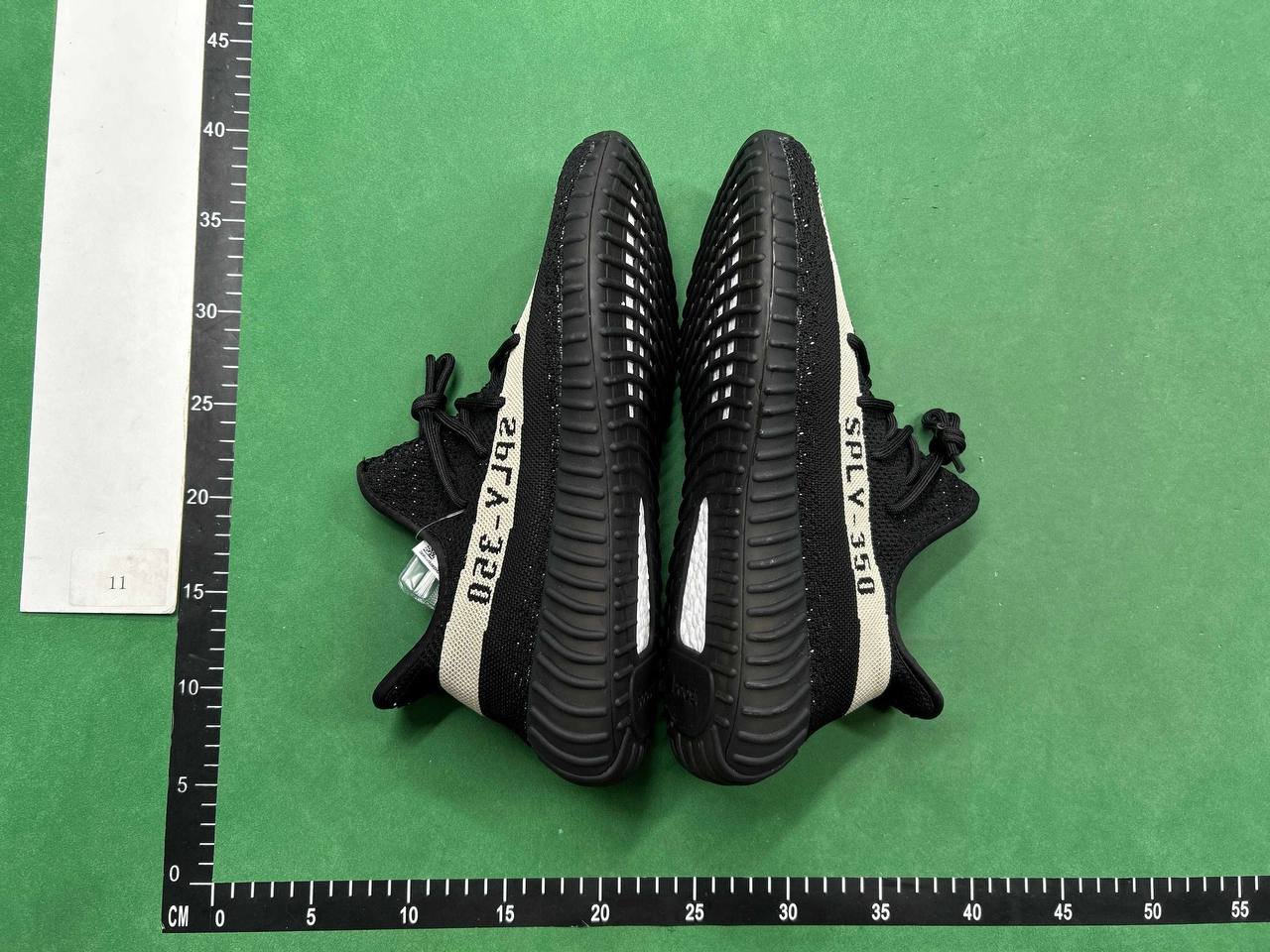 adidas yeezy 350 v2 ( 20 colors )