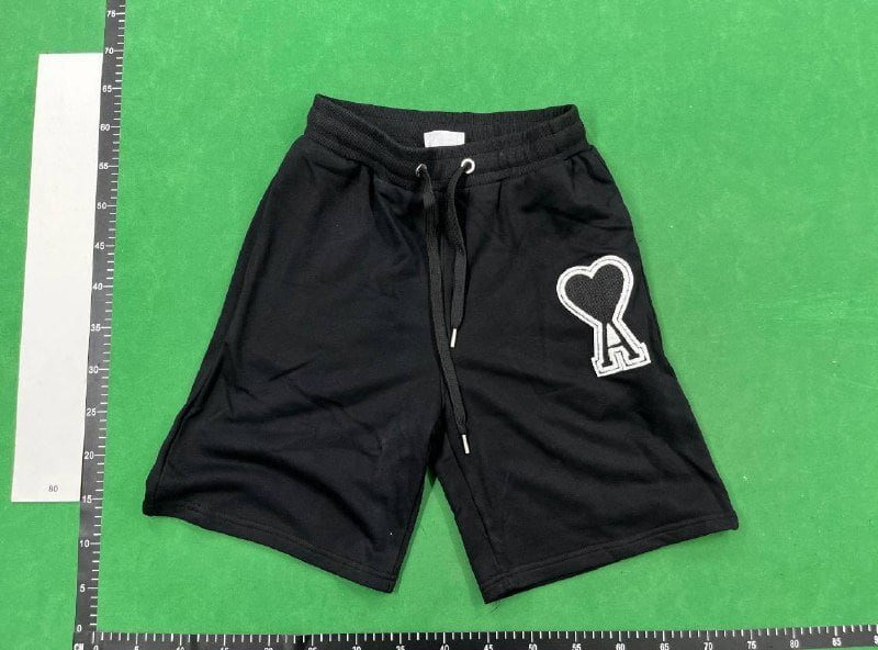 AMI Shorts（29+ Styles）