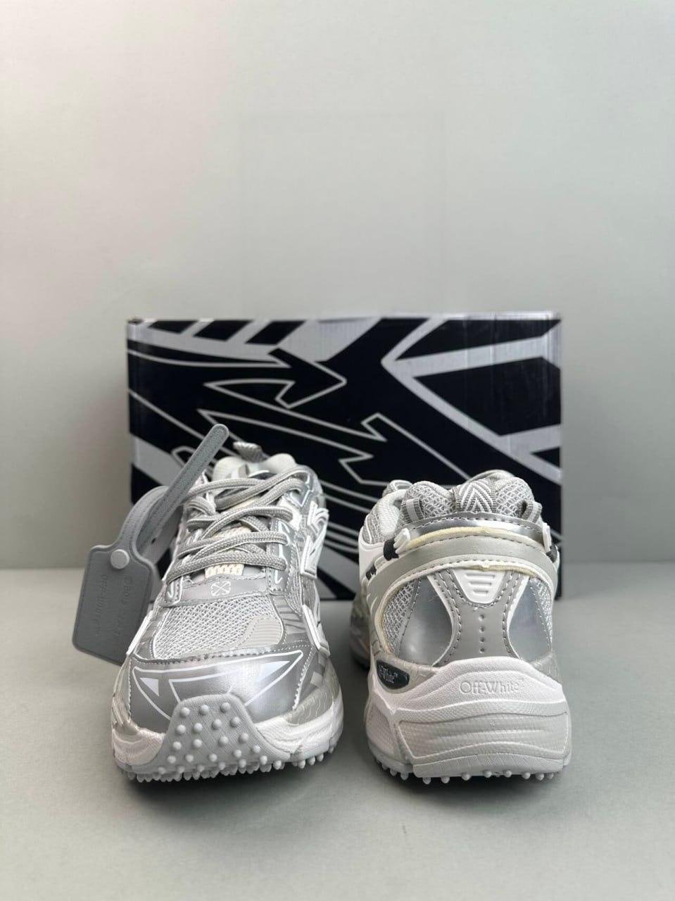 Off White Sneakers（21 Styles）