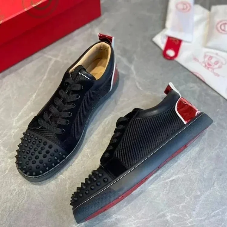 Louis Junior Spikes（20 Styles）