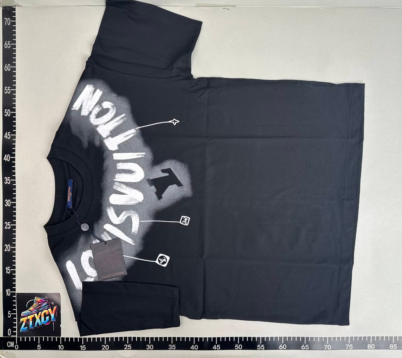 LV T-shirt（37 Style）