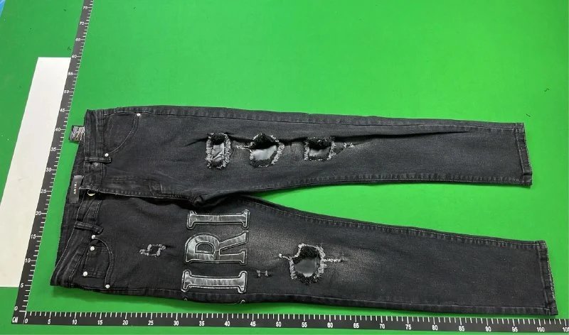 AMIRI Jeans(38 CP)