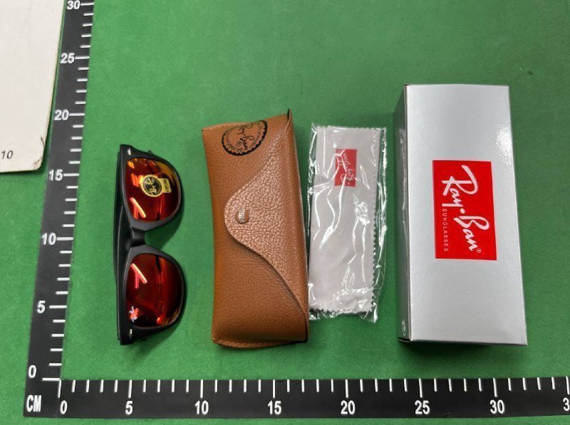 Ray-ban sunglasses  (36 CP)