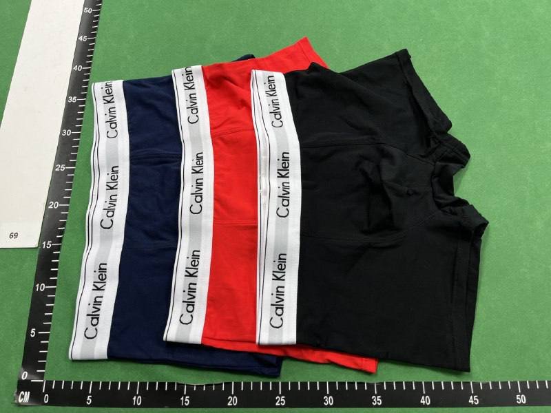 Calvin Klein x3 only $10（7 Styles）