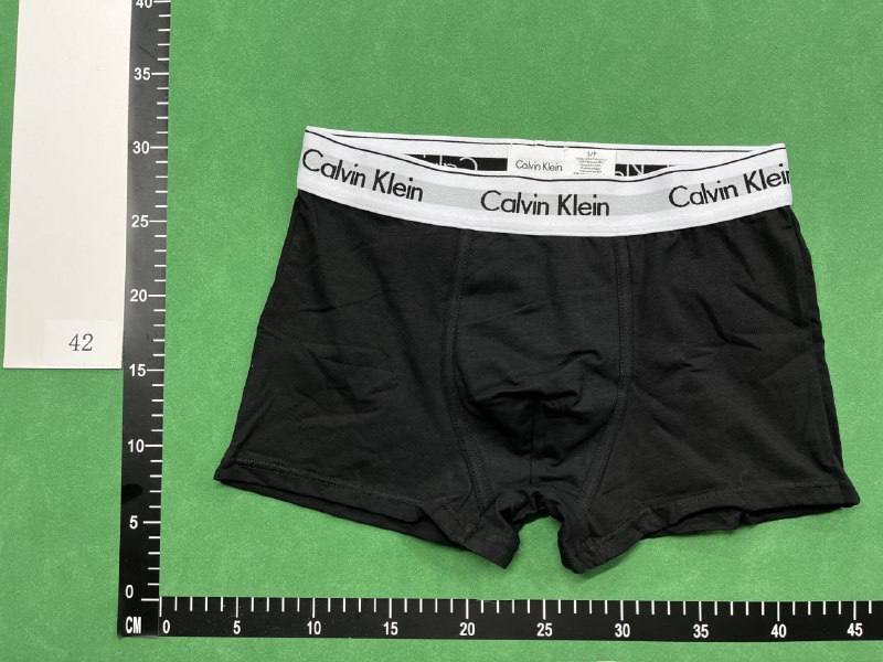 Calvin Klein x3 only $10（7 Styles）