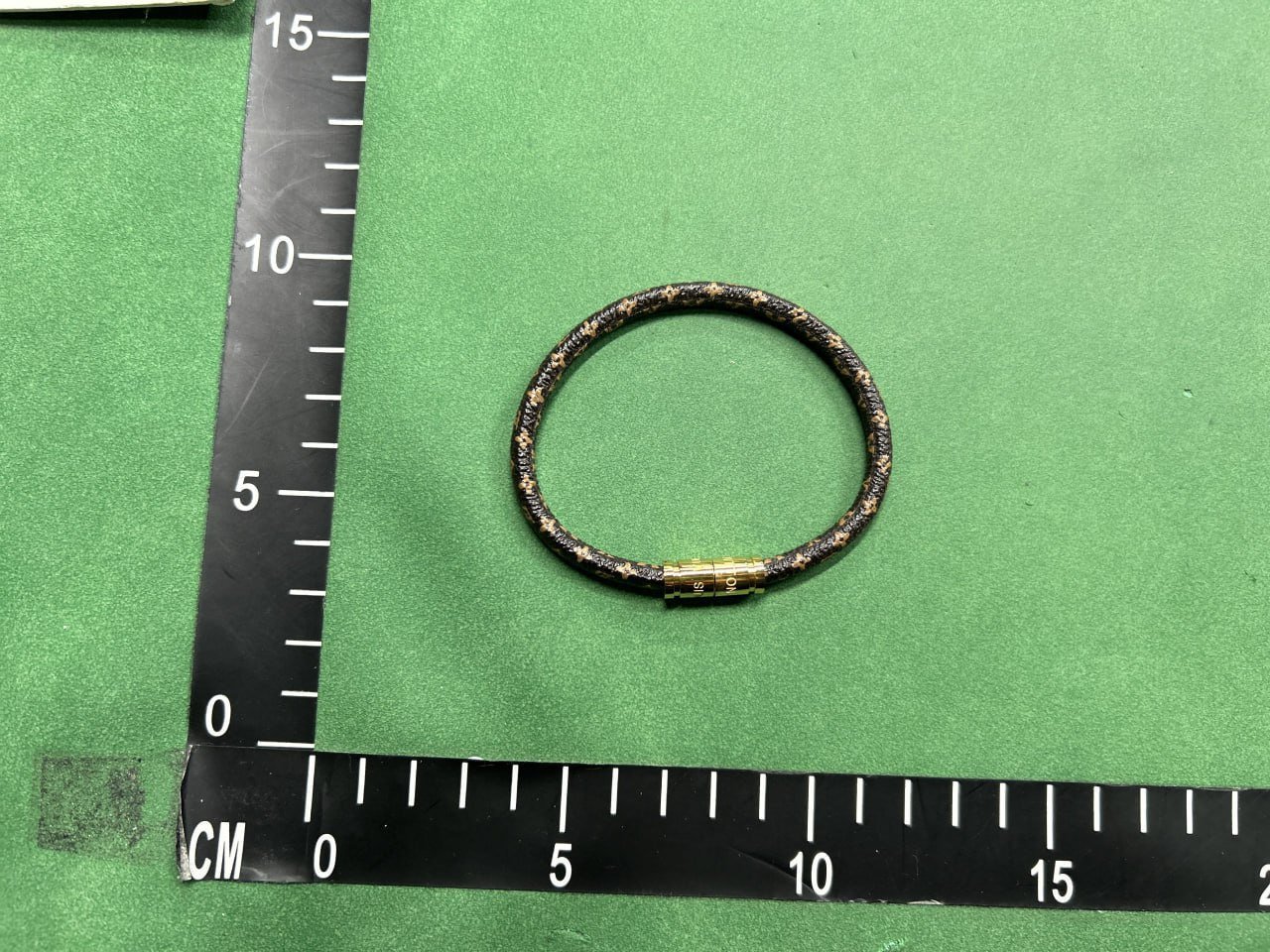 LV magnetic snap bracelet