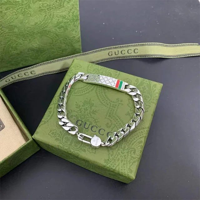 GUCCI bracelet?‍♀️