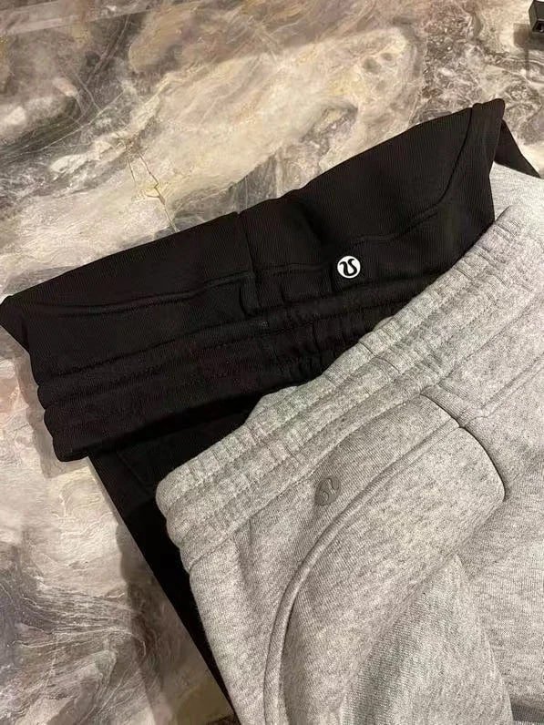 LULU sweatpants?‍♀️