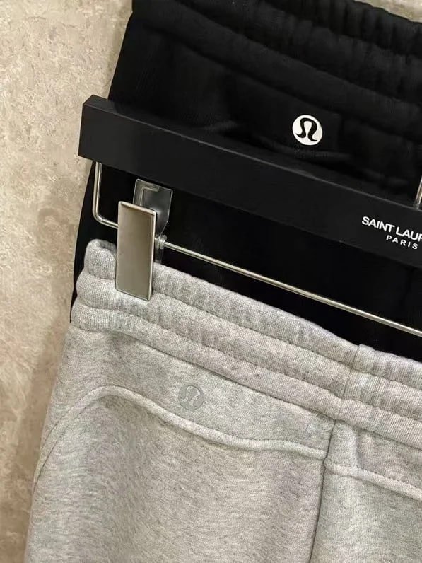 LULU sweatpants?‍♀️