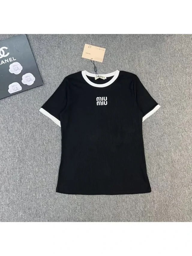  MIUMIU T-SHIRT?