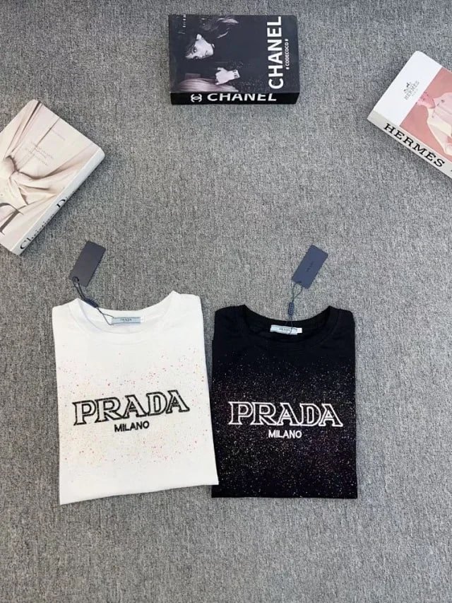 PRADA T-SHIRT?