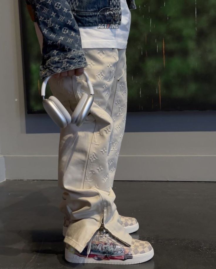 Louis Vuitton Pants
