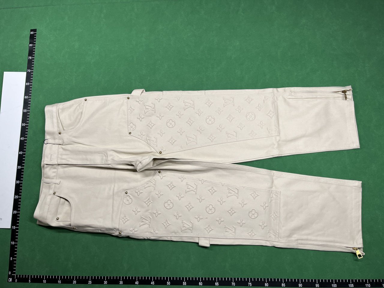 Louis Vuitton Pants