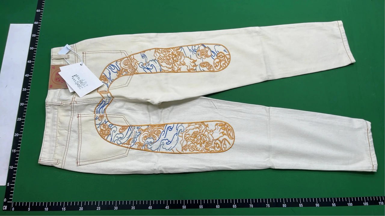 EVISU Jeans（23+ Styles）