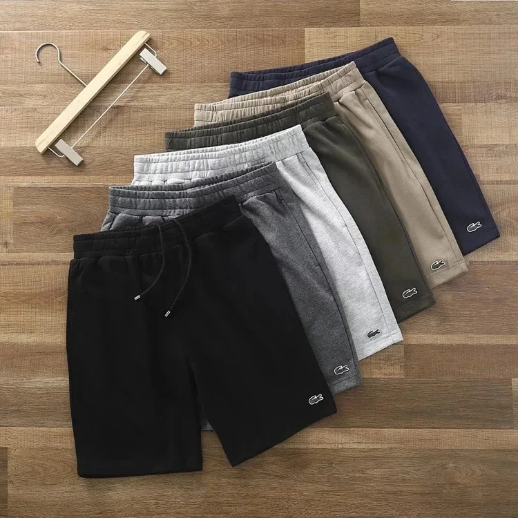 Lacoste shorts  (9 C