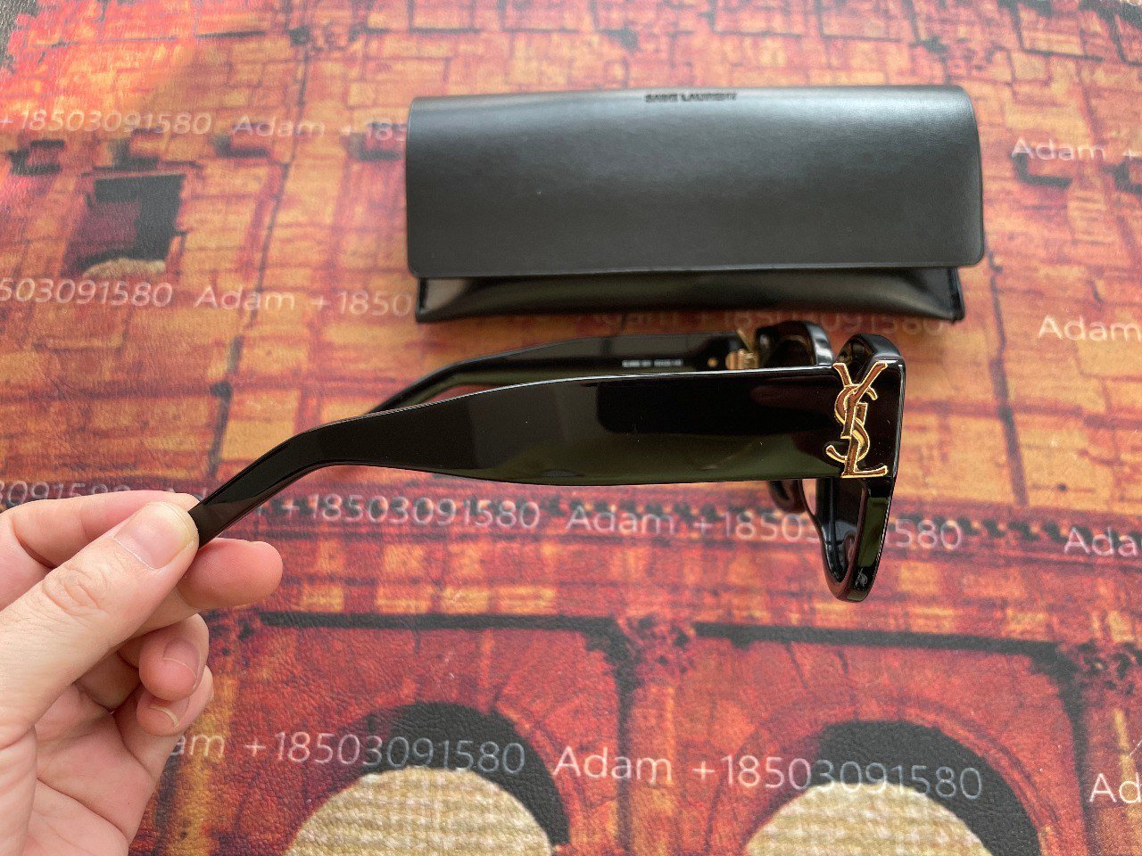 SAINT LAURENT Sunglasses